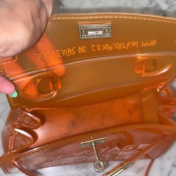 UN VOYAGE AU PAYS DES MERVEILLES - Picture 6 of 7